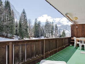 Outdoor dining - Apartment Grindelwaldgletscher by Interhome (Grindelwald)