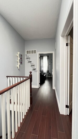 Interior - Cozy Apartment in the Heart of Kensington Market (Toronto)