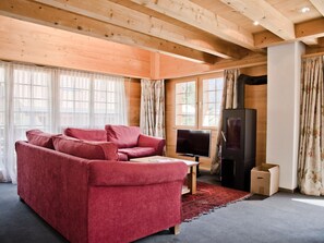 TV, fireplace - Apartment Eiger by Interhome (Grindelwald)