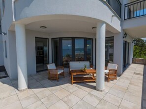 Outdoor dining - Villa del mar by Interhome (Crikvenica)