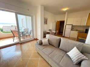 TV - Charmante Ferienwohnung in Crikvenica by Interhome (Crikvenica)