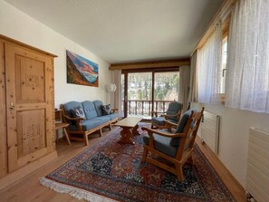 TV - Chesa la Furia WHG 24 by Interhome (Pontresina)