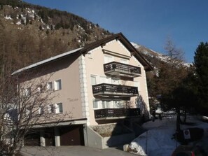 Esterni