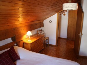Internet - Chesa Grass-Capadrutt by Interhome (Pontresina)