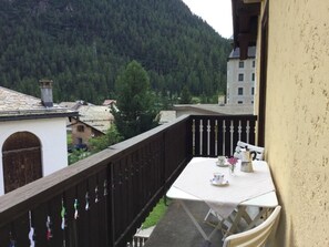 Outdoor dining - Chesa Kober by Interhome (Pontresina)