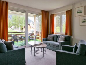 TV - Chesa Viola by Interhome (Pontresina)