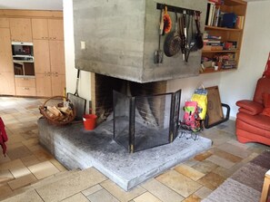 Interior - Haus Basilisk by Interhome (Davos)