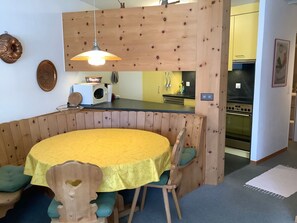 Dining - Arnica 5 by Interhome (Pontresina)