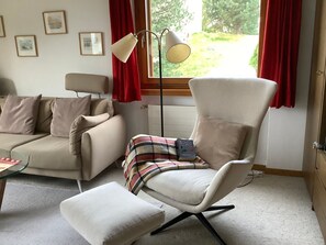 TV - Wohnung Aden by Interhome (Pontresina)