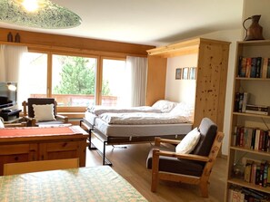 Internet - Chesa Azalea 2 by Interhome (Pontresina)