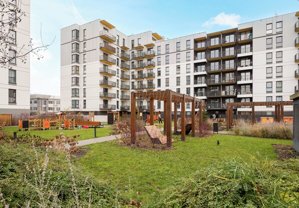 Exterior - Ursus Spacious Apartment (Warszawa)