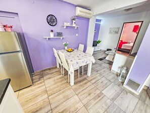 Dining - Wohnung für 3 Personen mit Terrasse by Interhome (Crikvenica)