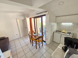 Interior - Wohnung mit Balkon, AC, Privatparkplatz by Interhome (Crikvenica)
