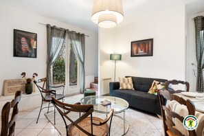 Tv, pejs, dvd-afspiller