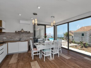 Dining - Moderne Villa Smart mit Pool und Meerblick by Interhome (Makarska)
