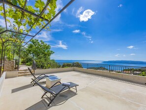 Terrace/patio - Vacation home Tome by Interhome (Makarska)