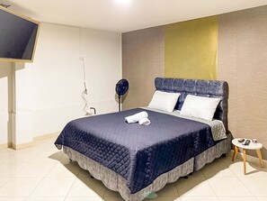 Comfort Double Room | Free WiFi - Laureles Co-Living Casa 5 habitaciones (Medellín)