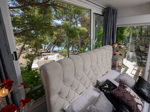 Interior - Appartement am Strand mit schöner großer Terrasse by Interhome (Makarska)