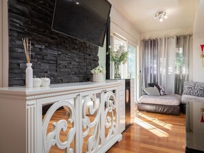 Interior - Appartement am Strand mit schöner großer Terrasse by Interhome (Makarska)
