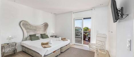 BĂŒgeleisen/BĂŒgelbrett, kostenloses WLAN, BettwĂ€sche