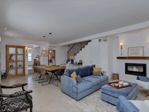 Living area - Villa Montes by Interhome (Makarska)
