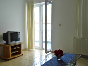 Interior - Schöne, geräumige Wohnung in der ersten Etage by Interhome (Krk/Milohnići)
