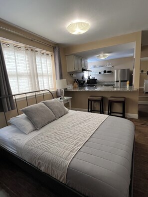 Strykejern/-brett, wi-fi og sengetøy