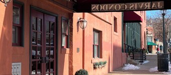 Remodeled studio in the heart of  historic downtown Durango!