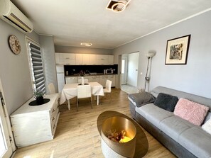 TV - Wohnung Ramona by Interhome (Crikvenica)