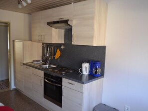 Fridge, microwave, oven, dishwasher - mit Garten in Creglingen by Interhome (Creglingen)