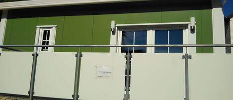 تفاصيل الفندق من الخارج