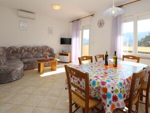 Dining - in Baška mit Eigenem Balkon by Interhome (Krk/Baška)