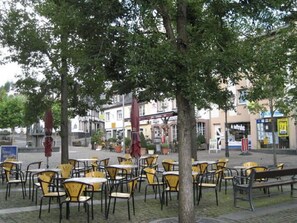 Outdoor dining - in der Vulkaneifel by Interhome (Ulmen)