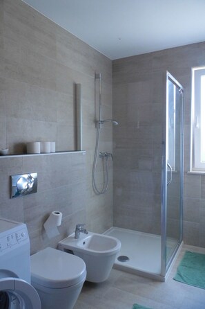 Towels - Modernes Apartment mit teilweisem Meerblick by Interhome (Krk/Milohnići)