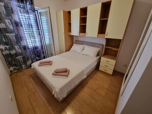 Internet - Wohnung mit Terrasse und Meerblick by Interhome (Crikvenica)