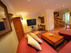 TV - Lotsenhaus by Interhome (Baabe)