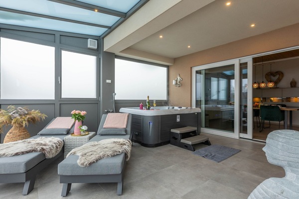 Bain à remous intérieur