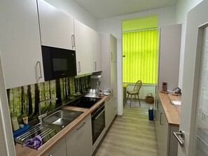 Fridge, microwave, oven, dishwasher - Fewo Fröhlich by Interhome (Tabarz)