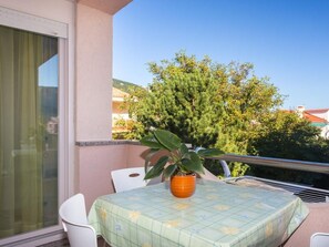 Outdoor dining - Mrakovcic4 by Interhome (Krk/Baška)