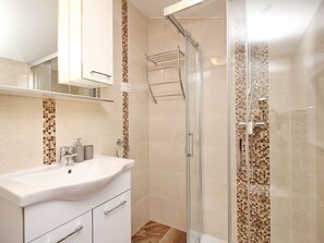 Towels - Charmantes Appartement in Baška mit Eigenem Balkon by Interhome (Krk/Baška)