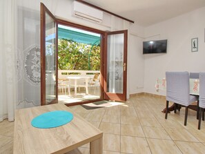 Interior - Charmante Wohnung in Baška mit Eigener Terrasse by Interhome (Krk/Baška)