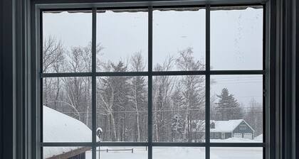 Walk to the slopes from this BMOM 3 bedroom.