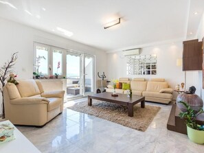 TV - Apartment Aqua-Juric by Interhome (Crikvenica)