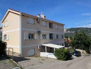 Exterior - Wohnung in Baška mit Eigenem Balkon by Interhome (Krk/Baška)