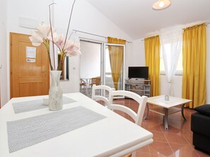 Interior - in Baška mit Eigenem Balkon by Interhome (Krk/Baška)