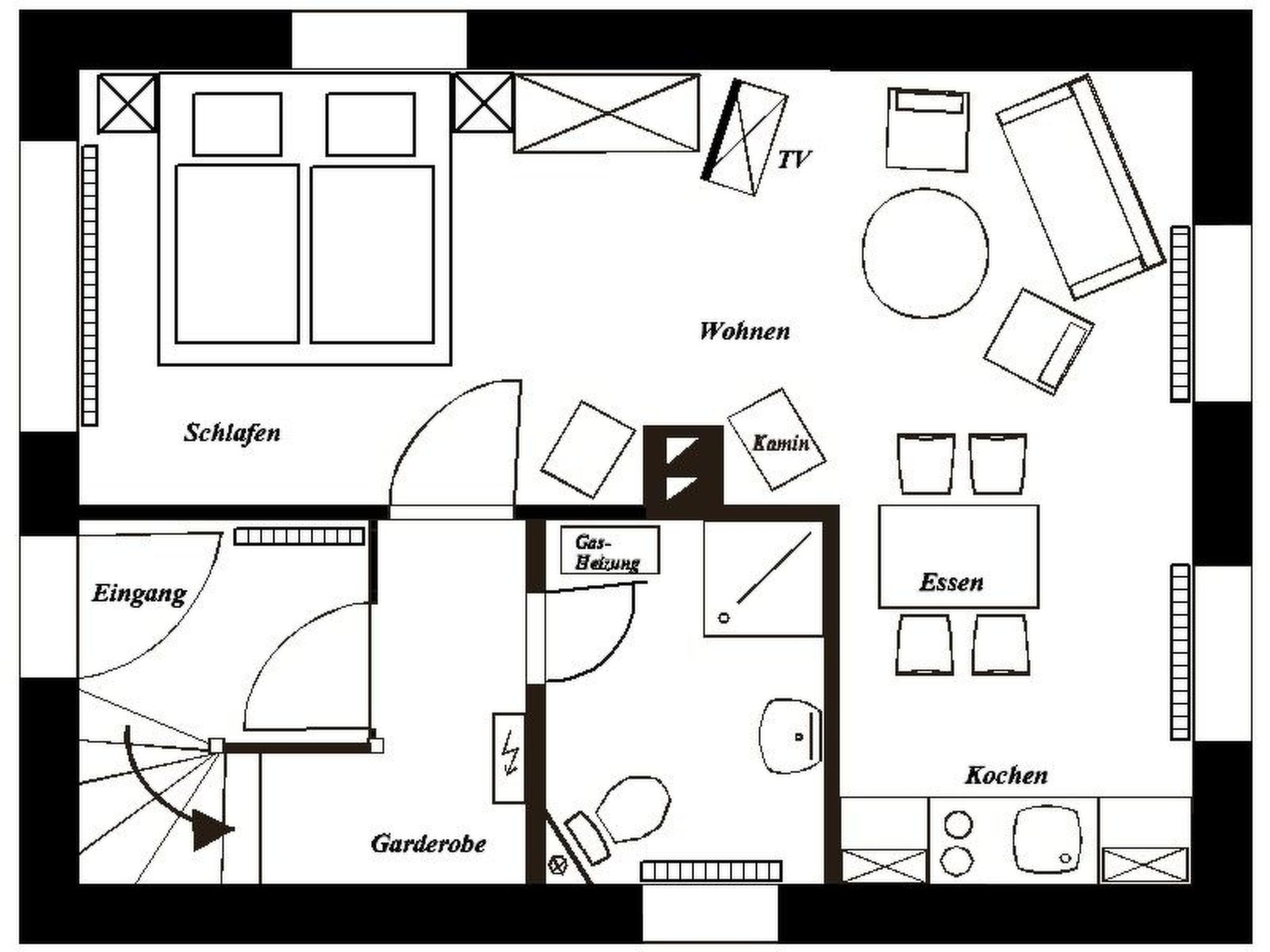 Een plattegrond van een hotel met een televisie, woonkamer, slaapkamers, badkamer, keuken en een tuingedeelte.