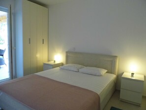 Internet - Gemütliche und moderne Wohnung in der Nähe von Meer und Zentrum by Interhome (Krk/Milohnići)