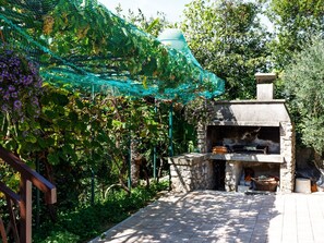 Property grounds - direkt am Strand by Interhome (Krk/Milohnići)