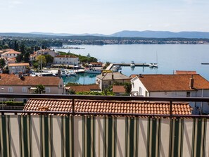 Property grounds - direkt am Strand by Interhome (Krk/Milohnići)