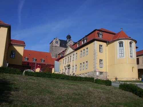 Großes, altes, umfassend saniertes Ferienhaus by Interhome